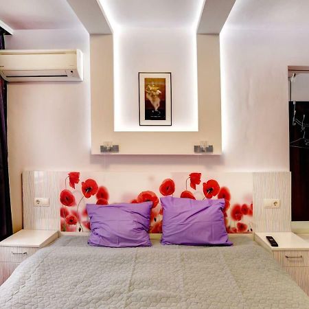 Spacious And Stylish Apartment In The Heart Of Sofia Plus Parking Екстер'єр фото