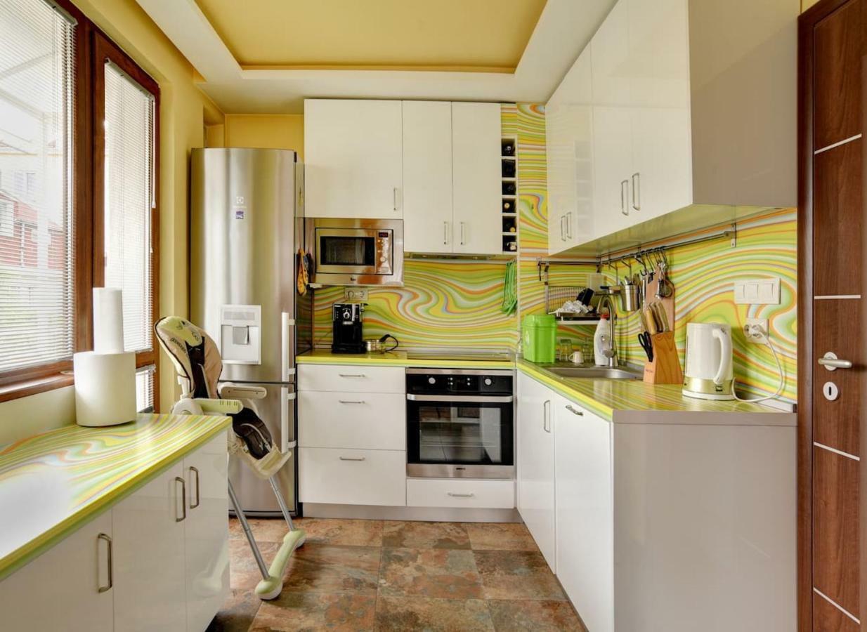 Spacious And Stylish Apartment In The Heart Of Sofia Plus Parking Екстер'єр фото