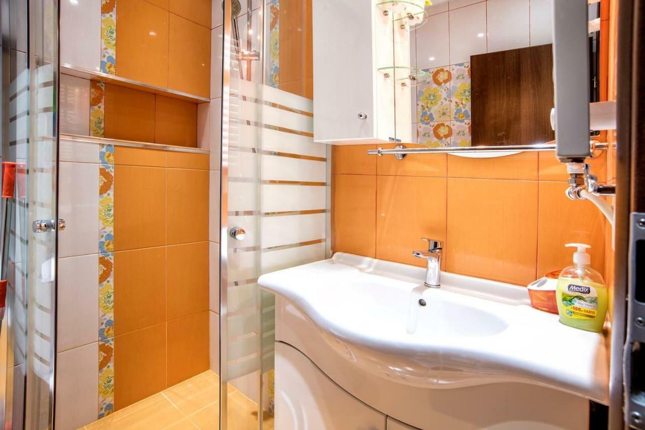 Spacious And Stylish Apartment In The Heart Of Sofia Plus Parking Екстер'єр фото